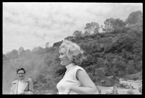 Limited edition black and white photograph of Marilyn Monroe taken in 1952 on the set of the movie, Niagara